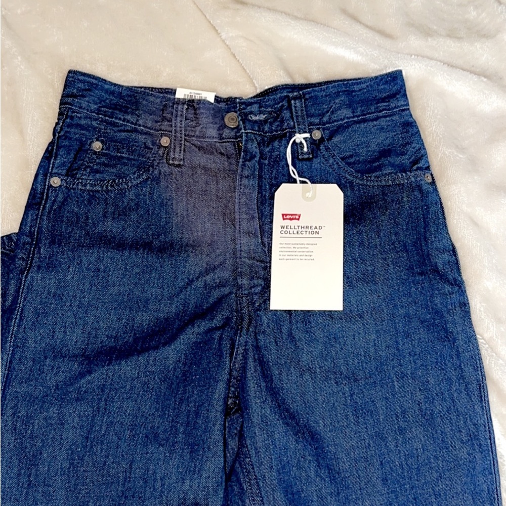 NWT Levi’s